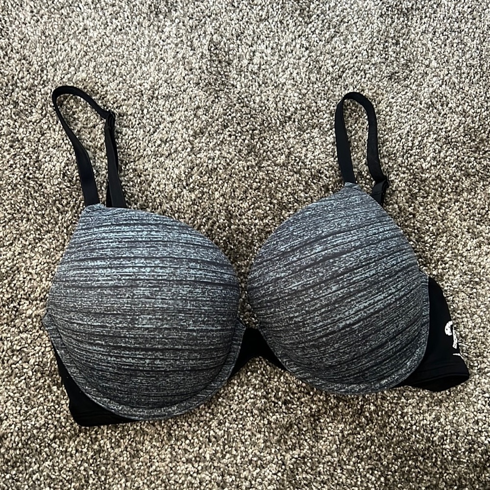 Gray push up bra from PINK, adjustable straps